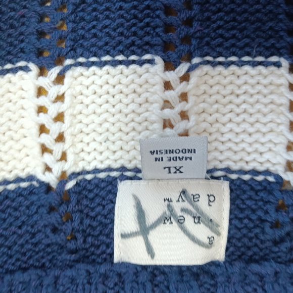 a new day Blue and White Striped Cowl Neck Sweater NWOT - Picture 7 of 7